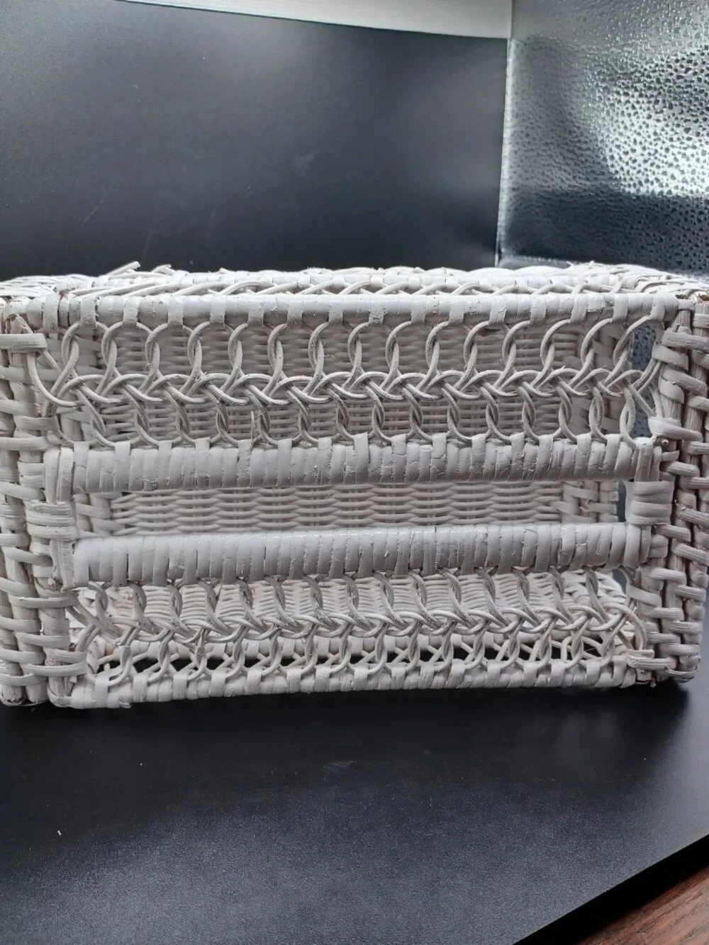Vintage Woven White Wicker Rattan Kleenex Tissue Box Cover Holder Natural